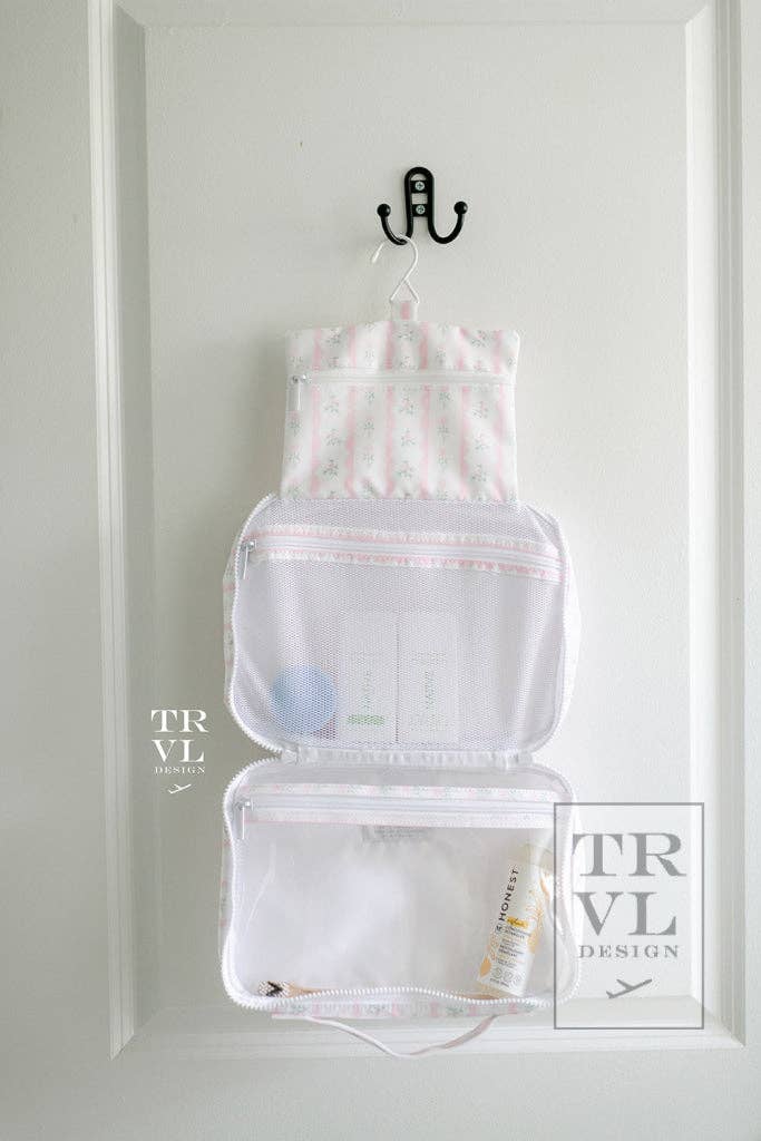 Bundle Up2 Hanging Toiletry Bag - Ribbon Floral Pink: Ribbon Floral Pink