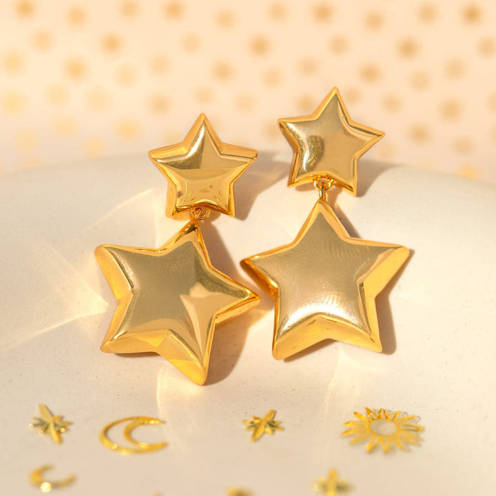 Chasing Stars Dangle Earrings: Gold