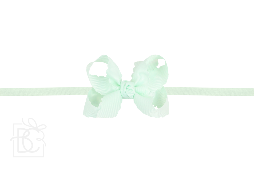 1/4" NYLON PANTYHOSE HEADBAND W/ SCALLOPED EDGE BOW: White