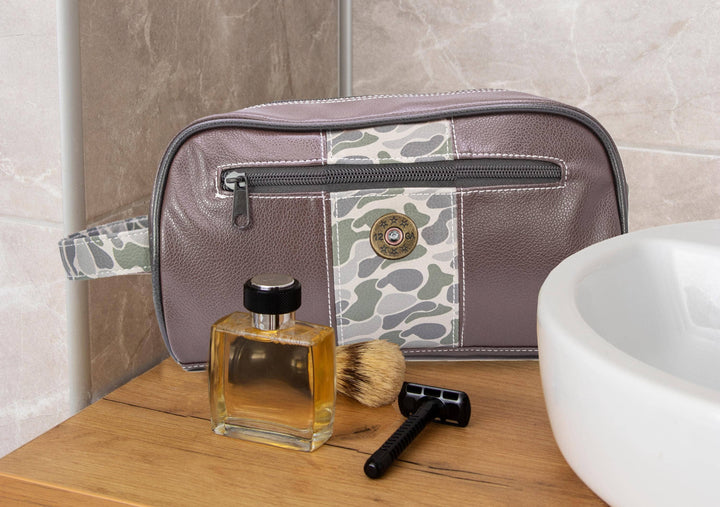 Shot Shell Brown Pebble Old School Camo Men's Toiletry Dopp Bag.: Brown/Tan