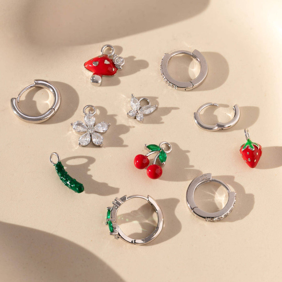 Little Gem Flower Charm: Gold