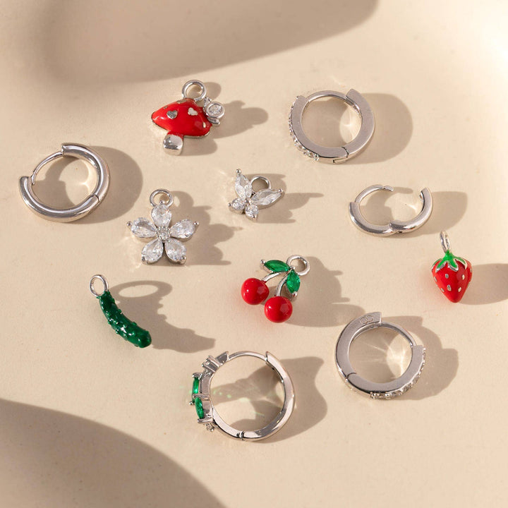 Little Gem Flower Charm: Gold