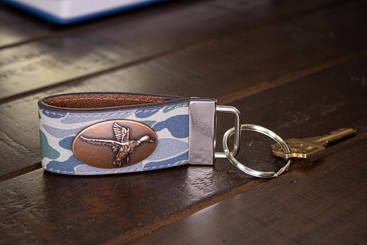 Mallard Hunting Old School Camo Leather Loop Keychain.: Brown/Tan Camo