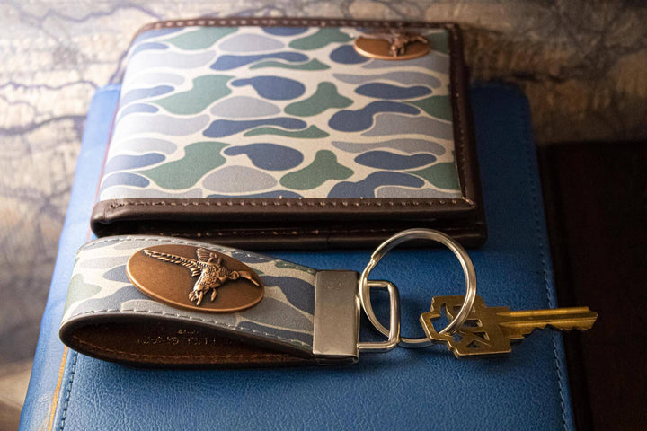 Mallard Hunting Old School Camo Leather Loop Keychain.: Brown/Tan Camo