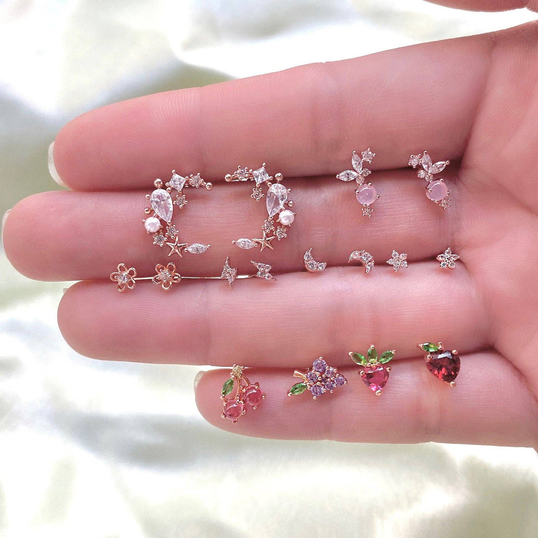 Teeny Tiny Galaxy Studs: Gold