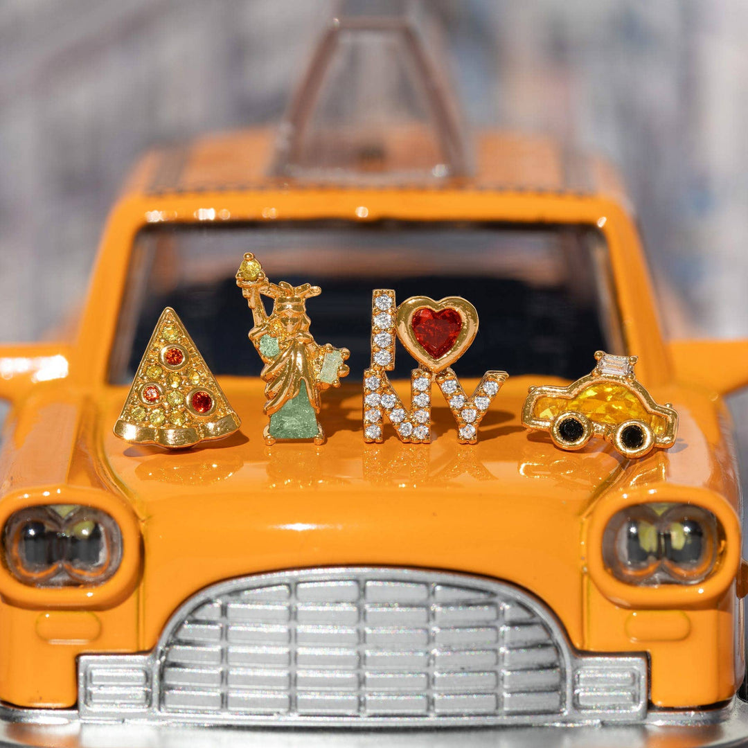 Big Apple Stud Set: Gold