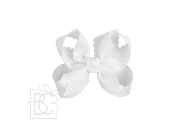 SCALLOPED EDGE BOW: White