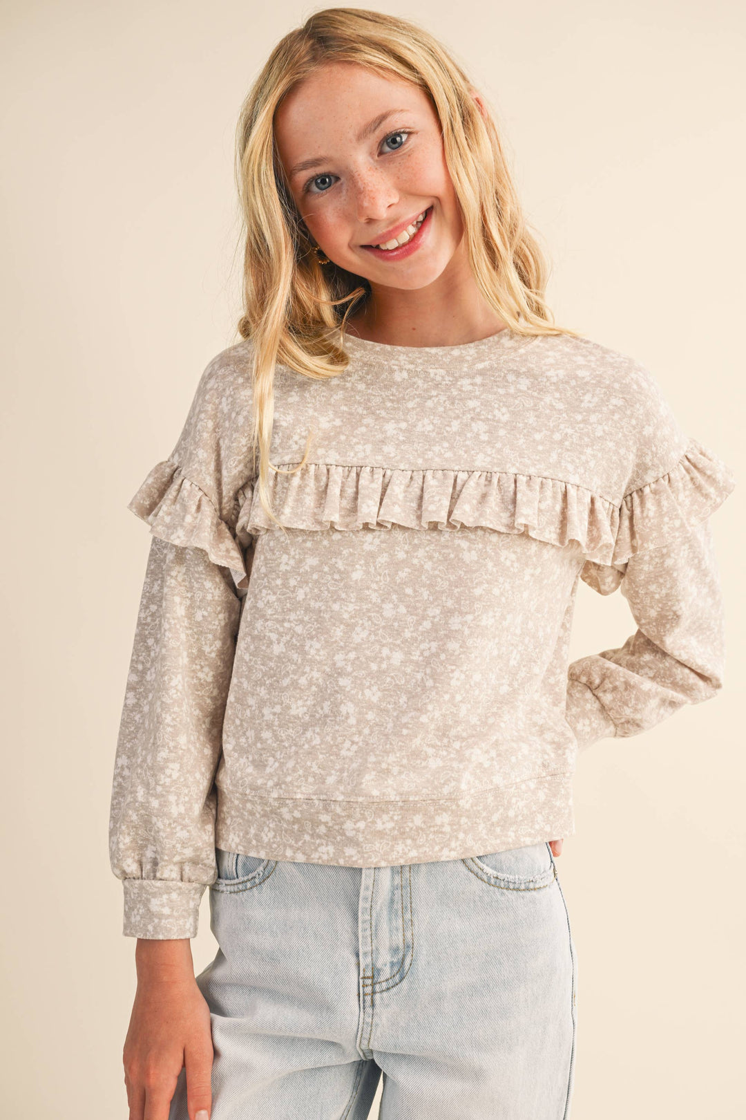 RUFFLE PRINT SWEATSHIRT