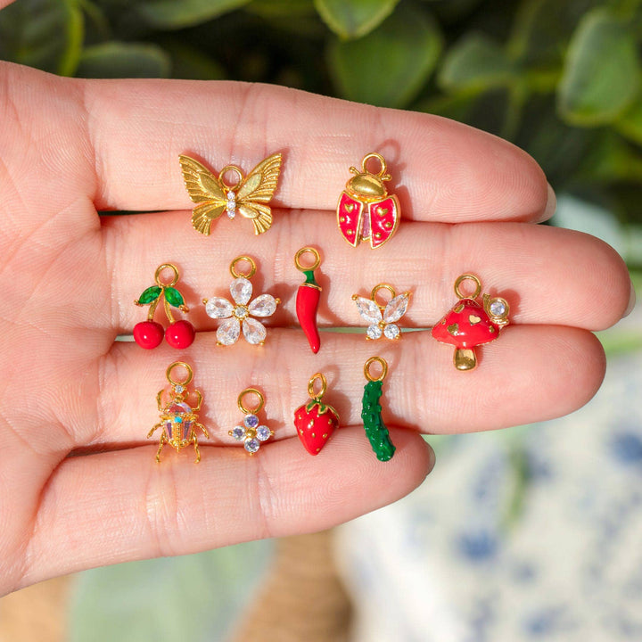 Little Gem Flower Charm: Gold