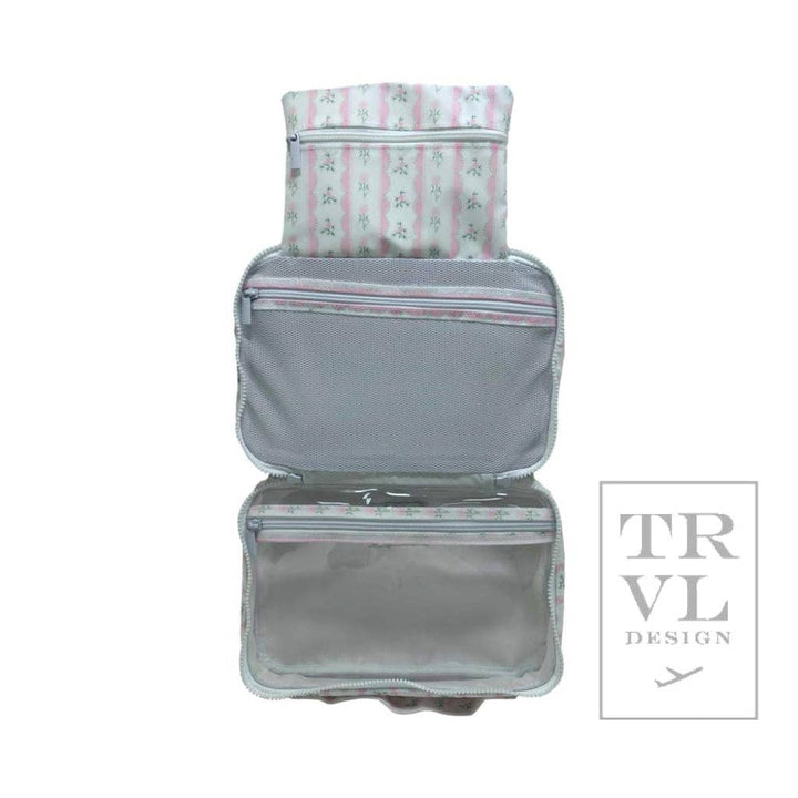 Bundle Up2 Hanging Toiletry Bag - Ribbon Floral Pink: Ribbon Floral Pink